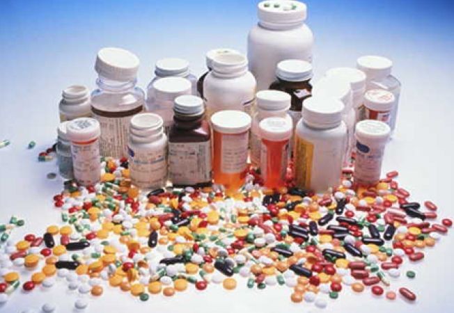 How do those taking prescription medication every day observe a proper fast?